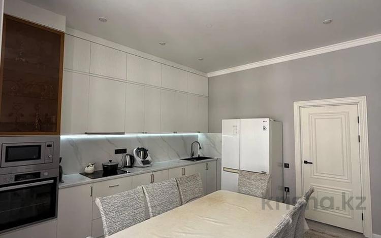 3-комнатная квартира · 104.1 м² · 6/12 этаж, 16-й мкр , 16 мкрн 68 за 36.9 млн ₸ в Актау — фото 2