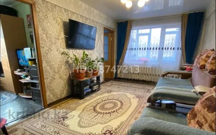 3-комнатная квартира · 49 м² · 3/5 этаж, Михаэлиса — Район Гаризонт за 21 млн ₸ в Усть-Каменогорске, Ульбинский — фото 2