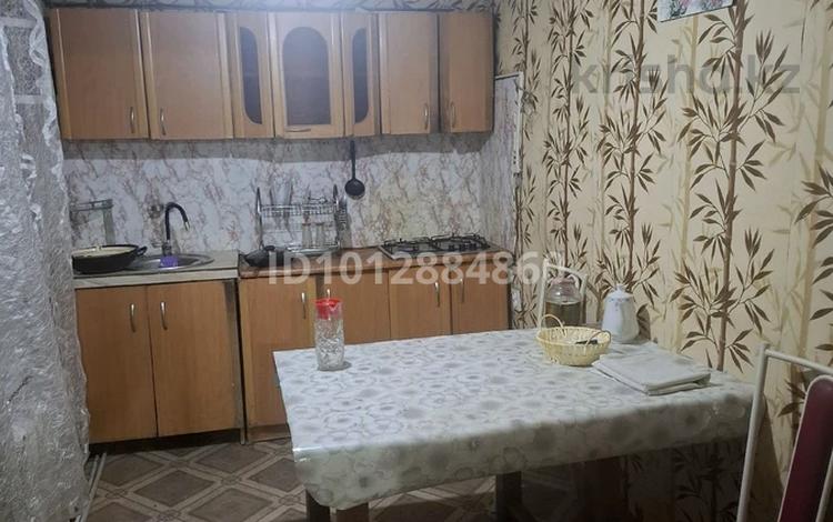 Үйдің бір бөлігі · 2 бөлме · 60 м² · 15 сот., Жылкыбай 31, бағасы: 160 000 ₸ в Туздыбастау (Калинино) — фото 2