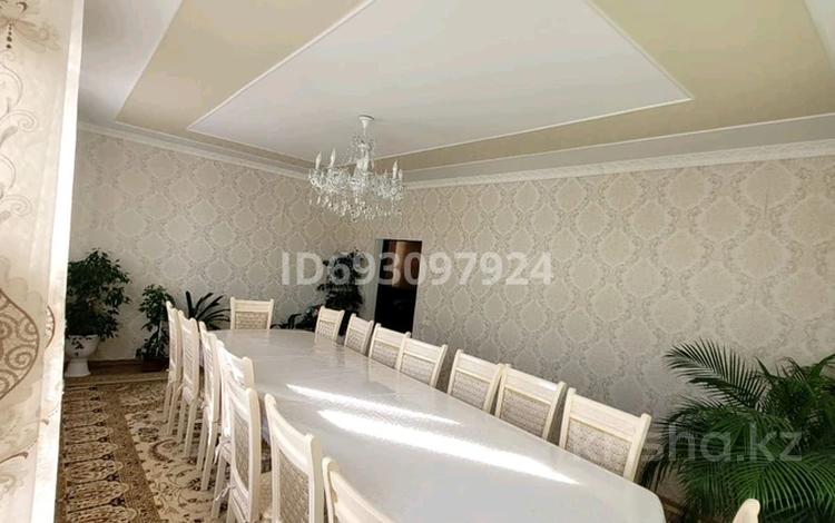 Часть дома · 4 комнаты · 139 м² · 10 сот., мкр Байтак, 1 27 за 28.8 млн 〒 в Атырау, мкр	Байтак — фото 2