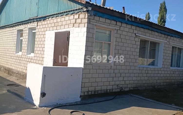 Отдельный дом · 3 комнаты · 70 м² · 4.5 сот., Жуковского 62 за 13 млн ₸ в Семее — фото 2