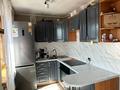 2-комнатная квартира · 60 м² · 5/5 этаж, Сатпаева — Расположение просто отличное: снизу строительный магазин, торговый дом «Пирамида», Янтарь, Магнум, множество продуктовых и мясных магазинов, аптек и кафе. В шаговой доступности вокзал и привокзальная площадь. Через дорогу — больница, а также множество детских садов, школ и ЖД колледж. за 260 000 ₸ в Петропавловске — фото 12