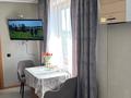 2-комнатная квартира · 60 м² · 5/5 этаж, Сатпаева — Расположение просто отличное: снизу строительный магазин, торговый дом «Пирамида», Янтарь, Магнум, множество продуктовых и мясных магазинов, аптек и кафе. В шаговой доступности вокзал и привокзальная площадь. Через дорогу — больница, а также множество детских садов, школ и ЖД колледж. за 260 000 ₸ в Петропавловске — фото 14