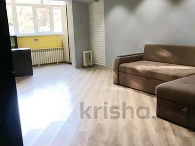 2-бөлмелі пәтер · 50 м² · 2/8 қабат, Достык 40 — Кабанбай батыра, бағасы: 400 000 ₸ в Алматы, Медеуский р-н