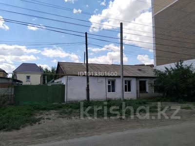 Жер телімі · 8.48 сотық, С.Даумова 61 — Папка Кирова рядом супермаркет Саровский, бағасы: 100 млн ₸ в Уральске, мкр Школьник