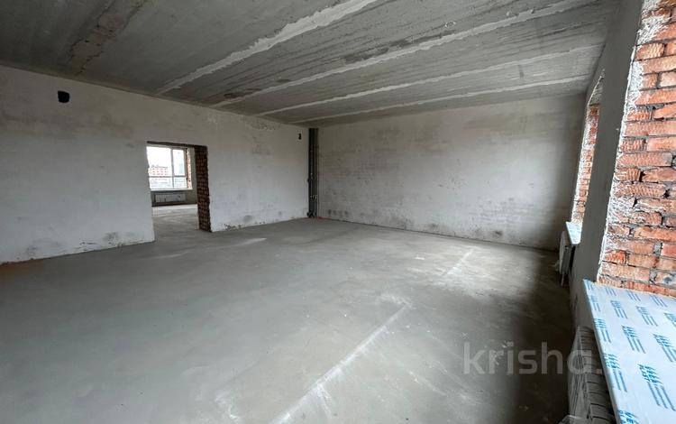4-комнатная квартира · 126.5 м² · 3/5 этаж, Есенберлина 5/1 за 58 млн ₸ в Усть-Каменогорске — фото 3