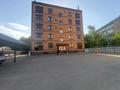 3-комнатная квартира, 214 м², 1/5 этаж, Назарбаева 242/1 за 37 млн 〒 в Уральске