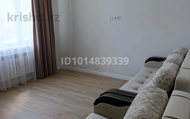 1-комнатная квартира · 40 м² · 2/8 этаж, Мангилик Ел 51/5 за 200 000 ₸ в Астане, Есильский р-н — фото 2