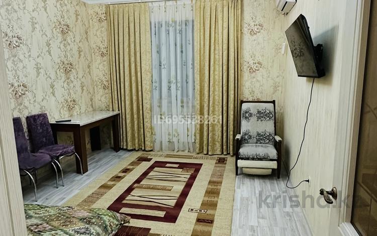 2-бөлмелі пәтер · 54 м² · 2/4 қабат, Жемчужная 1/1, бағасы: 14 000 ₸ в Актау, мкр Приморский — фото 3