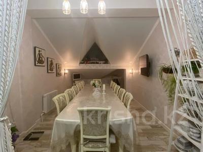 4-комнатная квартира · 188.6 м² · 4/4 этаж, Санкибай Батыра за 44 млн 〒 в Актобе