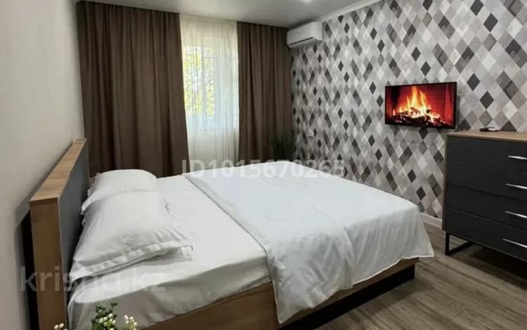 1-комнатная квартира · 38 м² · 3/5 этаж, Ихсанова 72/1 — Рядом с Галактикой за 14 000 ₸ в Уральске, мкр Школьник — фото 8