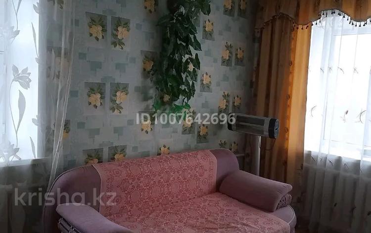 1-комнатная квартира · 33 м² · 4/4 этаж, мкр Мясокомбинат — Автобусная остановка 2,13, магазины,аптеки,новая школа,детская площадк за 80 000 〒 в Уральске — фото 2