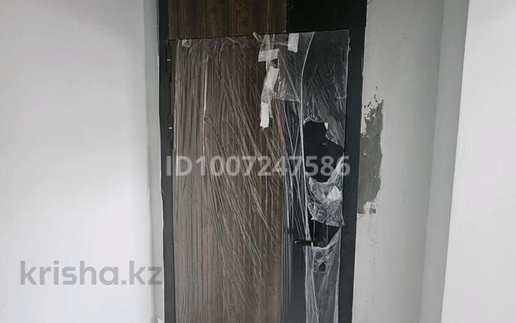 5-комнатная квартира · 172 м² · 3/7 этаж, Маншук Маметова 44 — памятник М.Маметовой за 60 млн 〒 в Уральске — фото 2