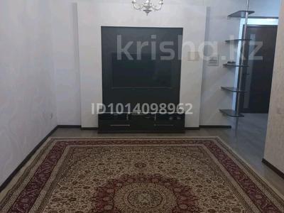 4-бөлмелі пәтер · 76 м² · 2/5 қабат, Абая 157 — Находится в центре города.рядом фиркан,аптеки ,кафе., бағасы: 220 000 ₸ в Таразе