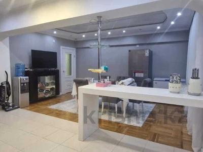 5-бөлмелі пәтер · 170 м² · 3/9 қабат, Серкебаева, бағасы: 136 млн ₸ в Алматы, Бостандыкский р-н