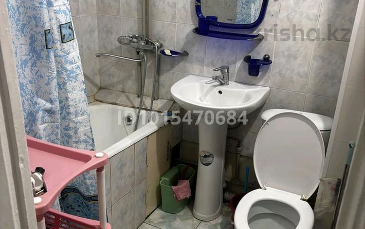 1-комнатная квартира · 35 м² · 4/5 этаж, Алтынсарина 22 — 24 школа за 10 000 ₸ в Кентау — фото 2