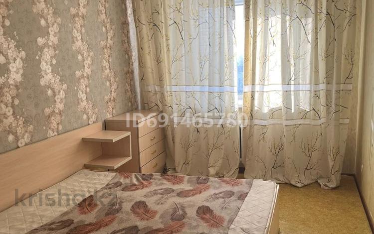 3-комнатная квартира, 80 м², 3/5 этаж помесячно, Республики 10