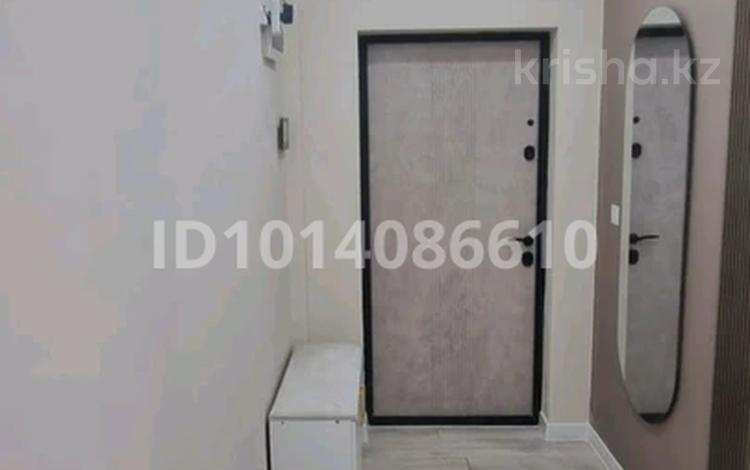 1-бөлмелі пәтер · 36 м² · 8/9 қабат, Гагарина 24 — Колос, крытый рынок, бағасы: 23.6 млн ₸ в Шымкенте, Туран р-н — фото 2