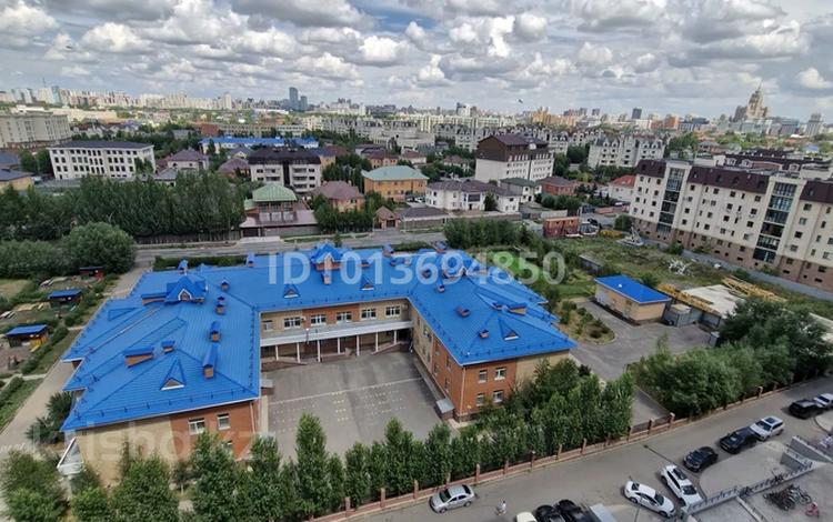 2-комнатная квартира · 65 м² · 12/13 этаж, Максут Нарикбаев 6а за 320 000 ₸ в Астане, Нура р-н — фото 2