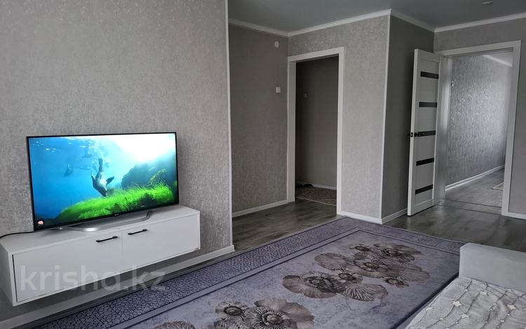 2-комнатная квартира · 45 м² · 3/5 этаж, ул. Кабанбай батыра 40 за 2 000 ₸ в Семее, Красный Кордон — фото 2