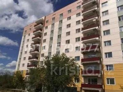 3-бөлмелі пәтер · 72 м² · 3/9 қабат, Пл.Мелькомбината 1, бағасы: 280 000 ₸ в Семее