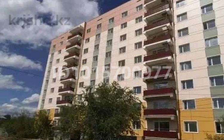 3-бөлмелі пәтер · 72 м² · 3/9 қабат, Пл.Мелькомбината 1, бағасы: 280 000 ₸ в Семее — фото 2