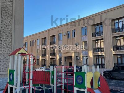 3-комнатная квартира · 101.4 м² · 2/3 этаж, Батырбекова 18 за ~ 52.7 млн 〒 в Туркестане