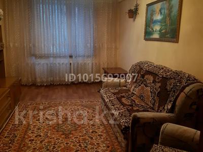 3-комнатная квартира · 72 м² · 1/5 этаж, Байсейитова 124/1 — Школа 58 за 300 000 ₸ в Астане, Сарыарка р-н