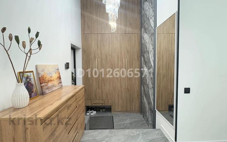 3-комнатная квартира · 80.7 м² · 1/9 этаж, Фариза Онгарсынова — Фариза Онгарсынова за 51.5 млн ₸ в Астане, Есильский р-н — фото 2