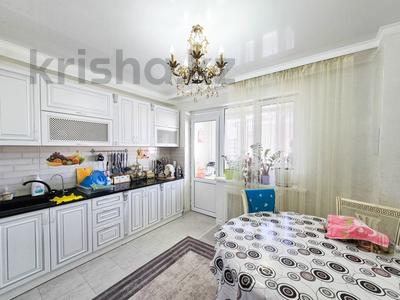 Продажа квартир в Жетысу обл.: 2-комнатная квартира · 66 м² · 4/5 этаж, м-н болашак за 28.4 млн 〒 2-комнатная квартира · 66 м² · 4/5 этаж, м-н болашак за 28.4 млн 〒 в Талдыкоргане, мкр Болашак
