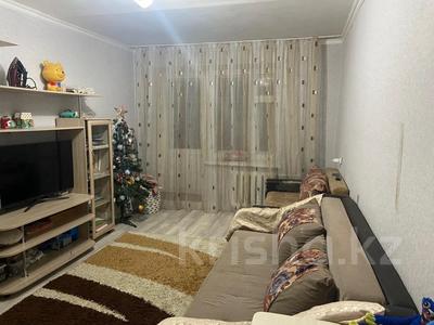 1-комнатная квартира, 33 м², 3/6 этаж, Камзина 82/1 за 13.7 млн 〒 в Павлодаре