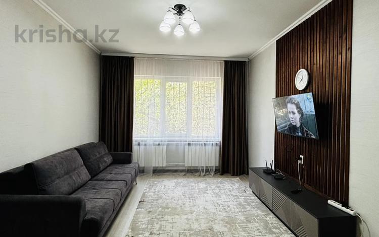 2-комнатная квартира · 60 м² · 1/9 этаж, мкр Жетысу-2 6 за 35 млн ₸ в Алматы, Ауэзовский р-н — фото 2