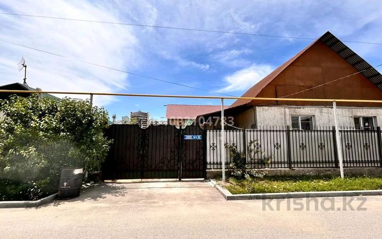 Отдельный дом · 3 комнаты · 100 м² · 2.3 сот., мкр Акбулак — Рыскулова Момышулы за 50 млн ₸ в Алматы, Алатауский р-н — фото 2