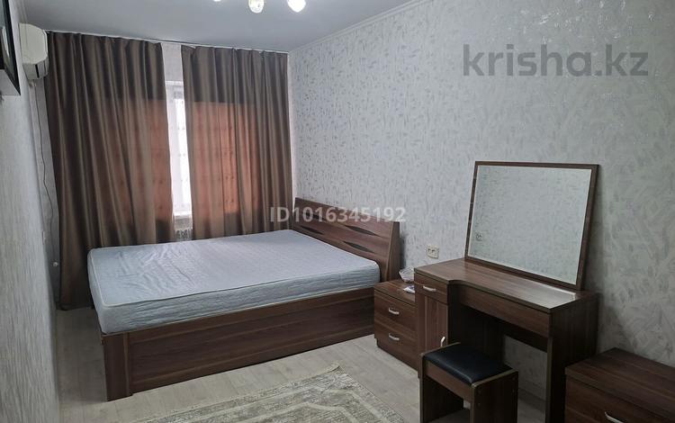 2-комнатная квартира · 50 м² · 5/5 этаж, 2 мкр 13 за 160 000 ₸ в Атырау, мкр Авангард-2 — фото 2