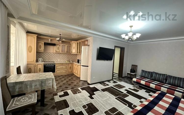 2-комнатная квартира, 56 м², 6/9 этаж помесячно, Жамбыла за 170 000 〒 в Петропавловске — фото 2