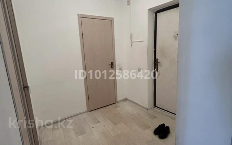 3-бөлмелі пәтер · 64 м² · 6/7 қабат, 11 14/4 — Стадион Аренаның жанында, бағасы: 95 000 ₸ в Туркестане — фото 2