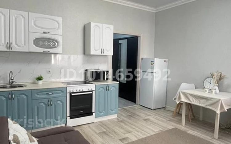 1-комнатная квартира · 35 м² · 4/9 этаж, мкр Уркер, Култегин 17 за 200 000 ₸ в Астане, Нура р-н — фото 2