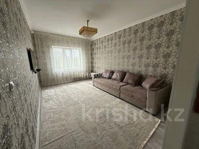 Пәтерлер в Жамбылской обл.: 2-бөлмелі пәтер · 60 м² · 4/5 қабат, Алатау 8 3 — Алатау 8, бағасы: 17.5 млн 〒 2-бөлмелі пәтер · 60 м² · 4/5 қабат, Алатау 8 3 — Алатау 8, бағасы: 17.5 млн 〒 в Таразе