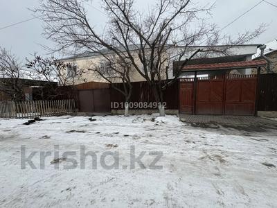 Жеке үй · 8 бөлме · 163 м² · 6 жүзд., Райымбек батыр — 4 переулок Райымбек батыр, бағасы: 19 млн ₸ в Таразе