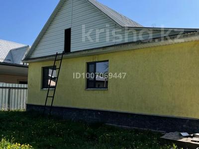 Отдельный дом · 4 комнаты · 100 м² · 10 сот., мкр Карасу 7 — Каламбаева за 70 млн 〒 в Алматы, Алатауский р-н