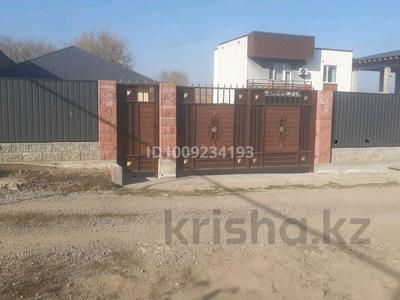 Жеке үй · 4 бөлме · 137 м² · 6 сот., Ақсай 36, бағасы: 55 млн 〒 в Туздыбастау (Калинино)