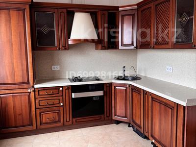 4-комнатная квартира · 80 м² · 8/9 этаж, мкр Юго-Восток, 29й микрорайон 29 — Гапеева 29 за 27.5 млн 〒 в Караганде, Казыбек би р-н
