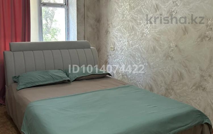 1-комнатная квартира · 50 м² · 3/5 этаж, Қазыбек би 103 — Қазыбек би -Абая за 12 000 ₸ в Таразе — фото 16