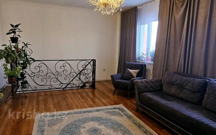 Часть дома · 5 комнат · 205 м² · 10 сот., мкр Таужолы 37 — Таунхаус за 68 млн ₸ в Алматы, Наурызбайский р-н — фото 2