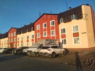 Продажа квартир в Астане: 1-комнатная квартира · 40 м² · 3/3 этаж, мкр Уркер, Укили Ыбырай 15 за 10.8 млн 〒 1-комнатная квартира · 40 м² · 3/3 этаж, мкр Уркер, Укили Ыбырай 15 за 10.8 млн 〒 в Астане, Нура р-н