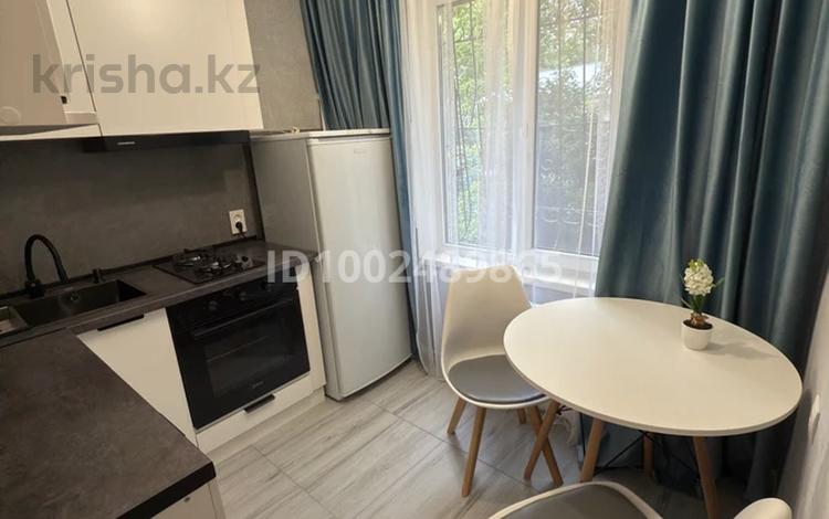 2-комнатная квартира · 43 м² · 1/4 этаж, Жарокова — Абая за 350 000 ₸ в Алматы, Алмалинский р-н — фото 2