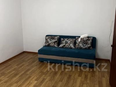2-комнатная квартира, 50 м², 1/5 этаж помесячно, Болашак 22 за 140 000 〒 в Талдыкоргане