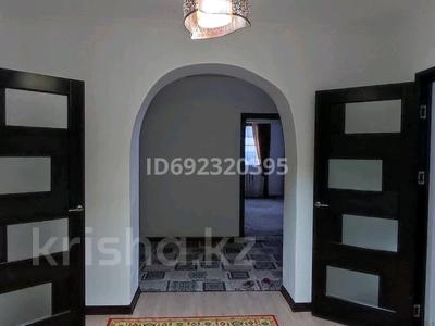 Жеке үй • 5 бөлмелер • 160 м² • 10 сот., Қашаған ақын 25, бағасы: 25 млн 〒 в Атырау, мкр Мирас