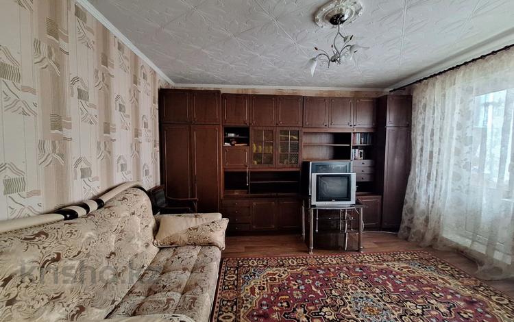 3-комнатная квартира, 64.2 м², 3/5 этаж, Проспект Бауыржана Момышулы за 18 млн 〒 в Темиртау — фото 2