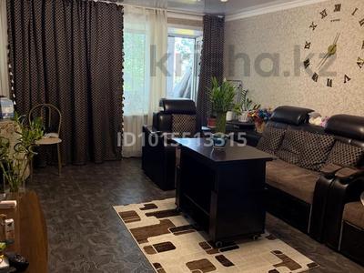 2-комнатная квартира · 44 м² · 3/3 этаж, Майкудук, Белинского 11 за 15 млн ₸ в Караганде, Алихана Бокейханова р-н
